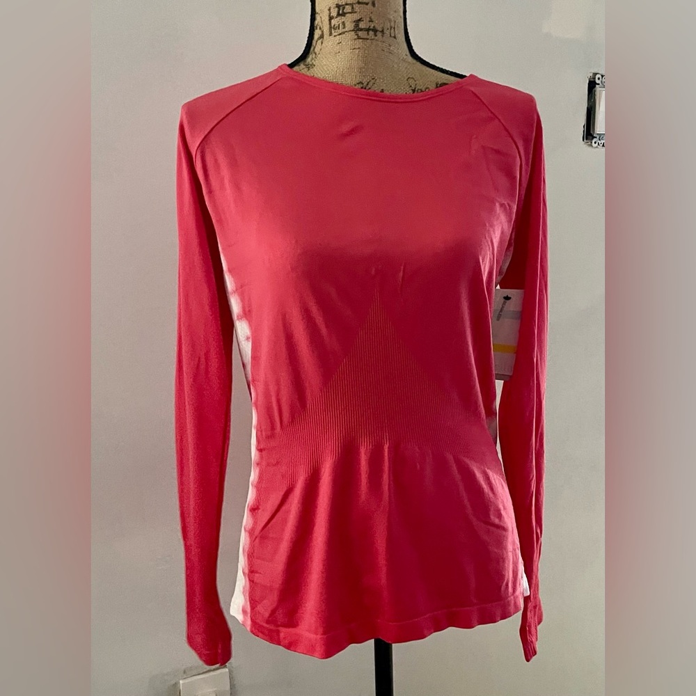 NWT- Zella athletic top